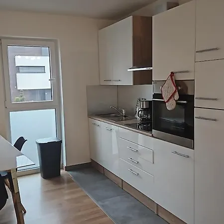 Bright Apartment, Private Parking Apartment *